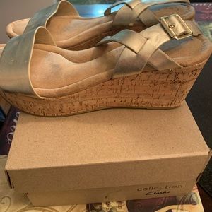 Beautiful Gold wedges!